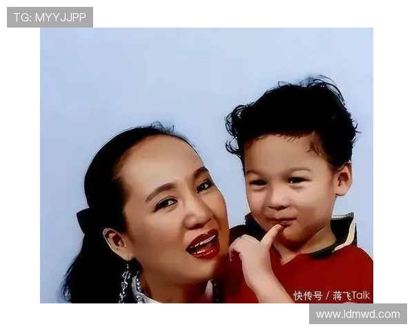 加维领衔的足球新星崛起,助力球队重返巅峰之路